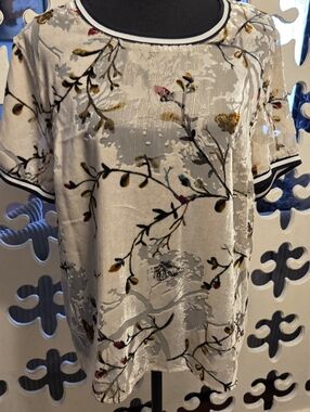 Ivory Floral Velvet Burnout Short Sleeve Top